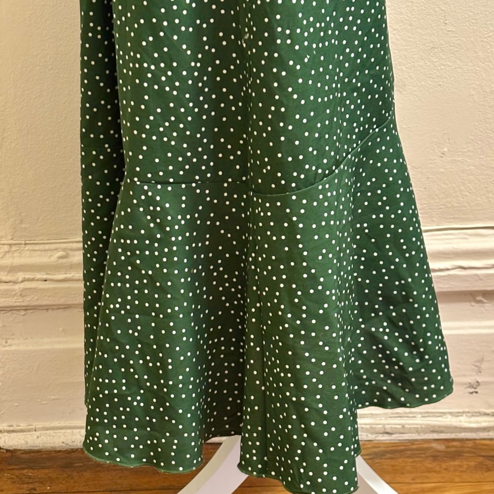 Green Polka Dot Wrap-Style Midi Dress - Picture 5 of 9